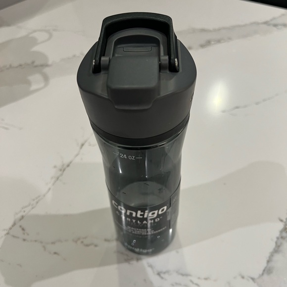 Contigo Water Bottle - NEW SPILL PROOF LID 709ml - Picture 2 of 3